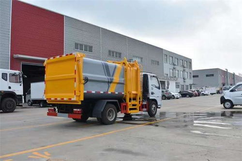 城市环卫新利器 东风多利卡D6侧装挂桶垃圾车解析